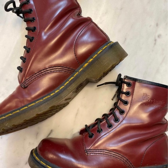 SOLD Dr.martens Boots - Picture 5 of 7